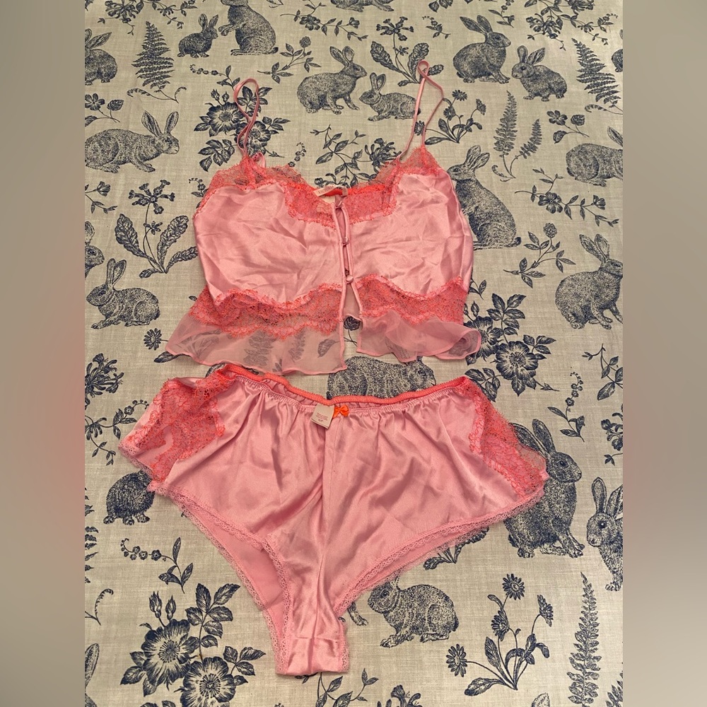 Vintage Victoria’s Secret Pink Sleep Set